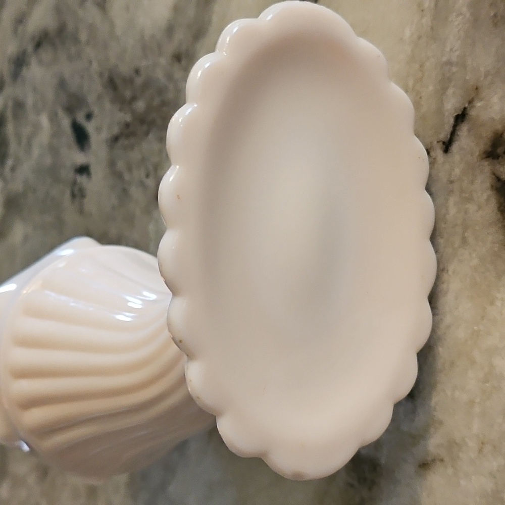 Jeanette Pink Milk Glass Cornucopia Vase - Picture 6 of 6